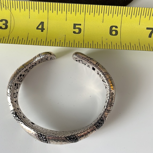 John Hardy Palu Macan Sterling Silver with Black Sapphires Hinged Cuff - Picture 11 of 11